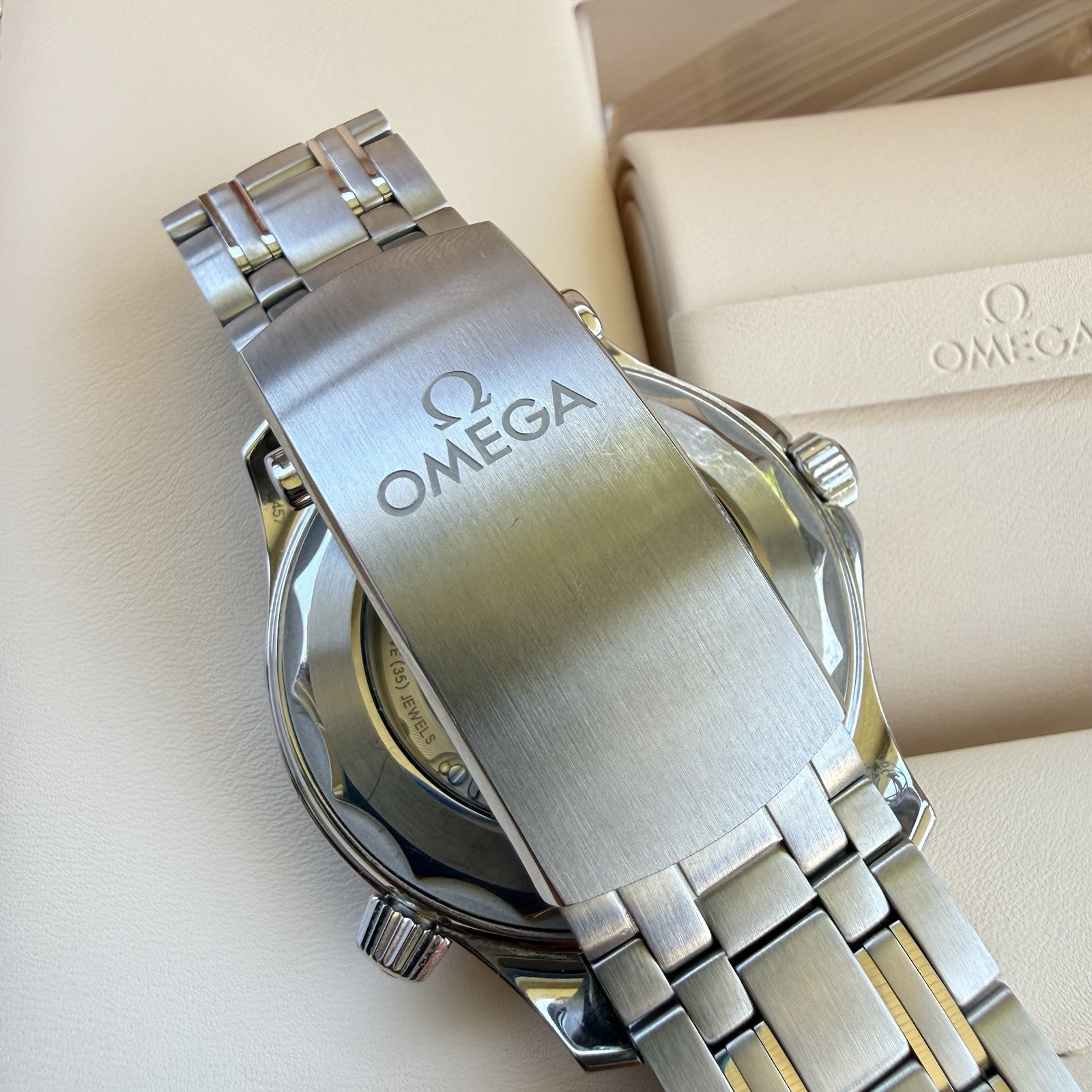 Perfect OMEGA Seamaster Diver 300M 42 Mm 210.30.42.20.04.001 Automatic 8800