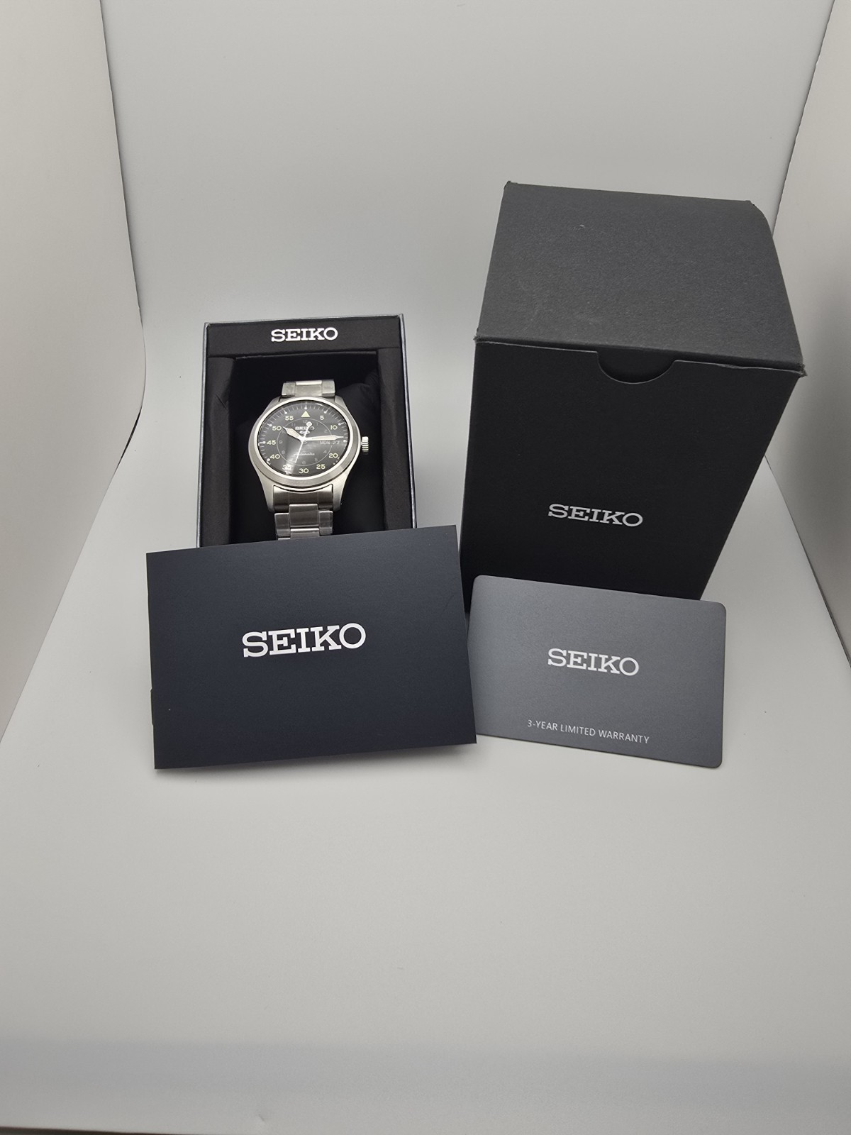Seiko 5 Sports Field Series SRPH27K1 Automatic 39.4mm 4R36 Day/Date New In Box