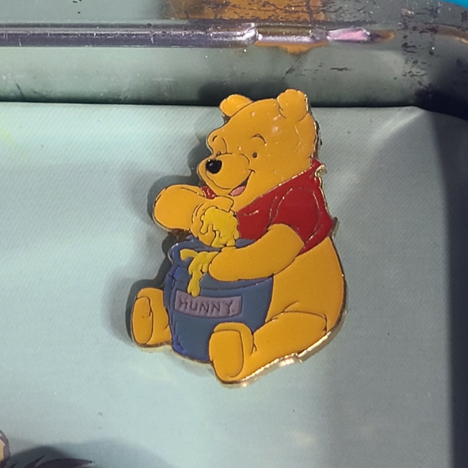 Disney Pooh Bear Vintage Lunchbox Watch with Pin Ready To Wear | See Video