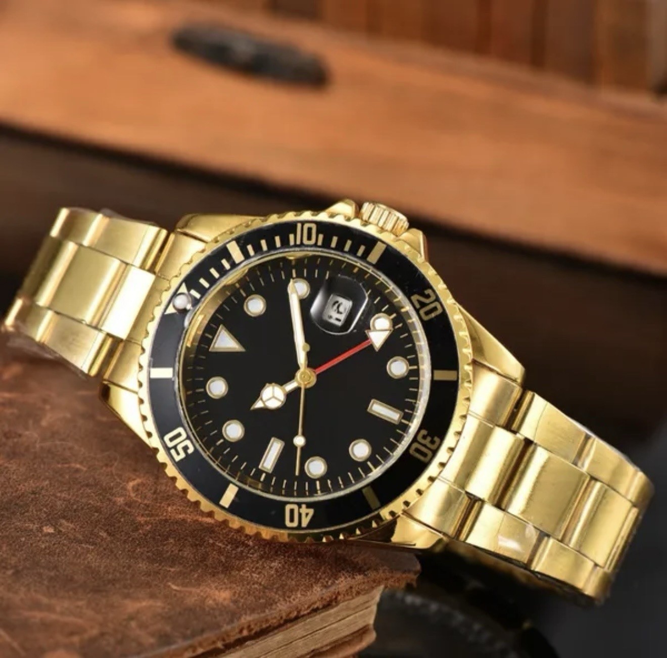 Men Quartz Luxury Watch With Calendar Bracelet Folding Clasp