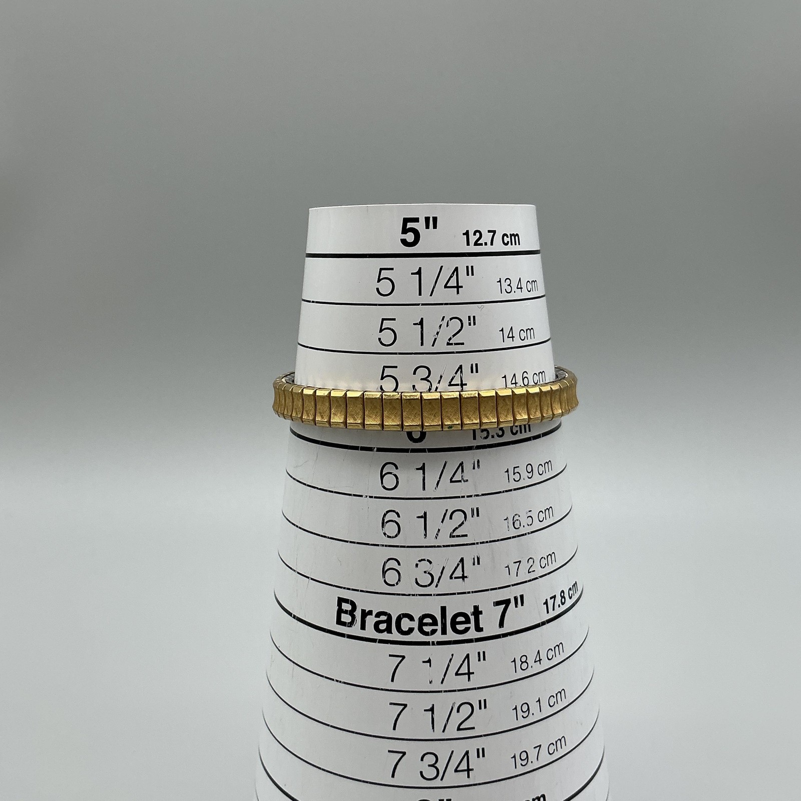 Pulsar V401-5000 Womens Watch 16mm Gold Tone Stretch Band New Battery