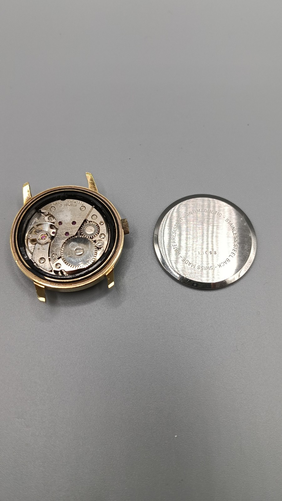Vintage 1960s Avia Manual Wind 17 Jewels Silver Dial Swiss Gold Plated Running