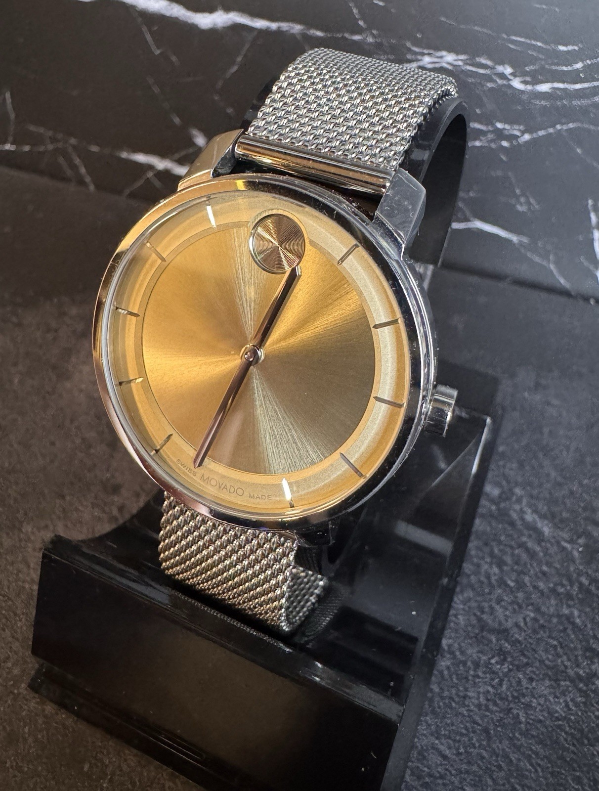 Movado Bold Museum • MB.01.3.14.1807 • Gold Dial • Swiss Quartz Mesh Watch