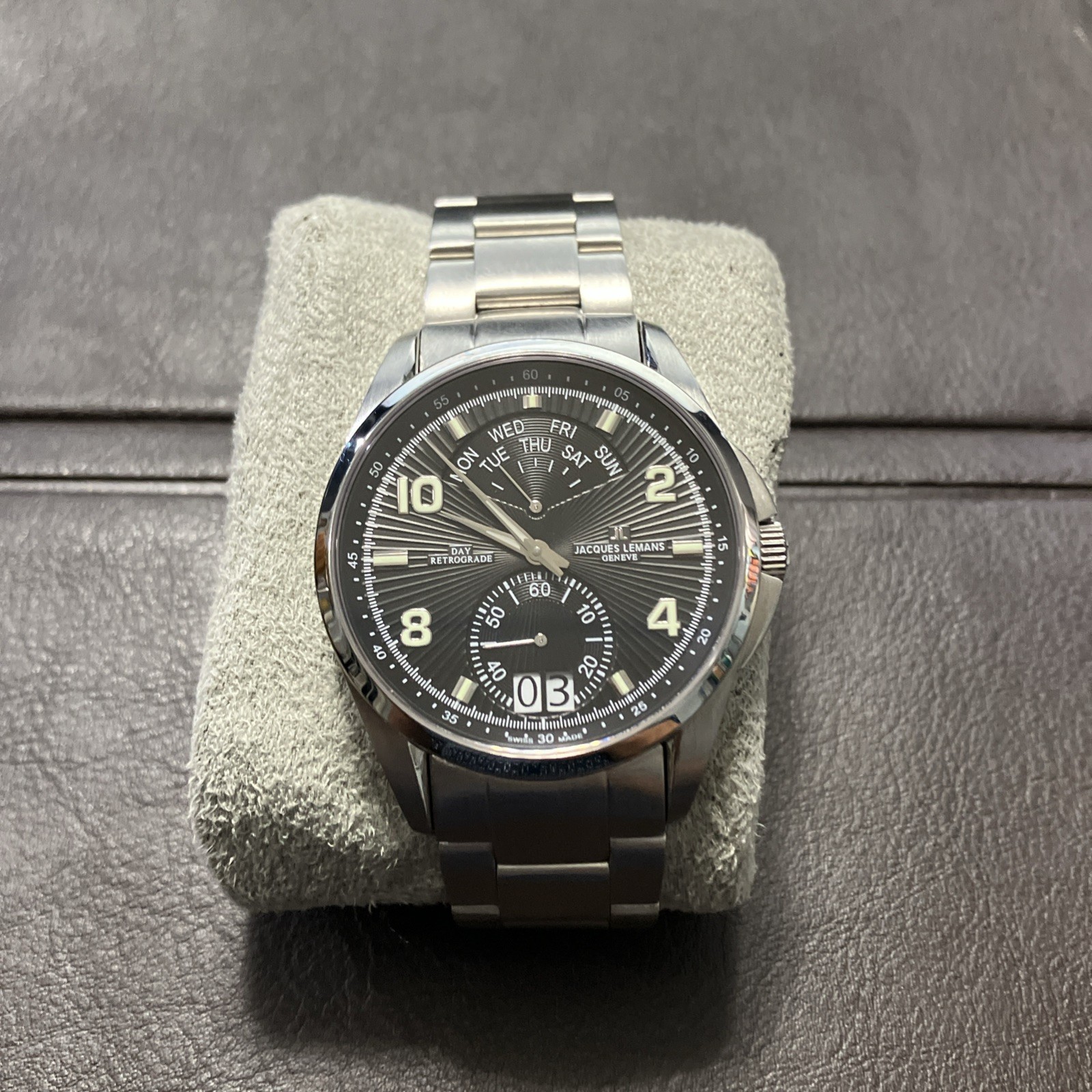 Jacques Lemans Geneve Swiss Made G-171 Mens Steel Watch Pre Owned New Battery
