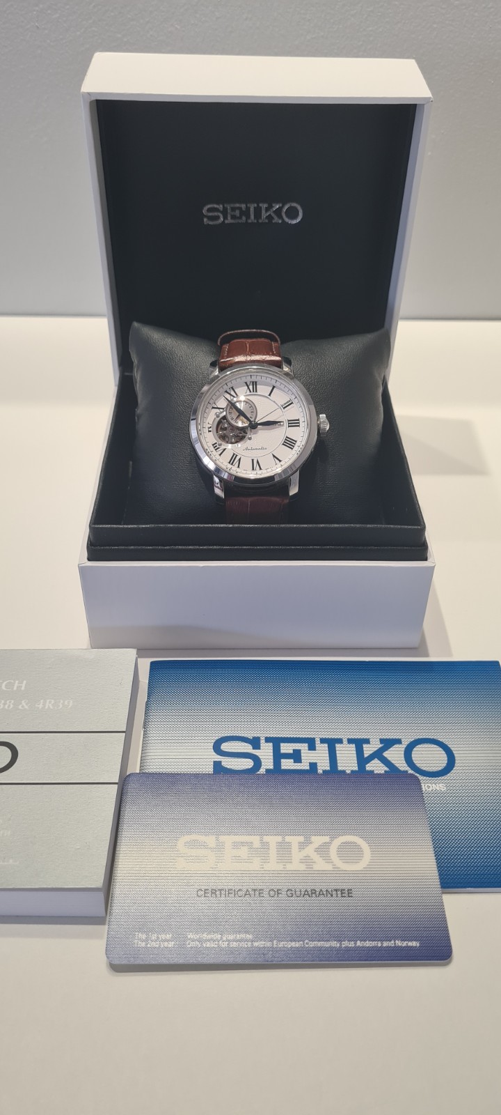 Seiko Automatic Open‑Heart • 4R39 • 24 Jewels • Box & Papers • Leather Strap