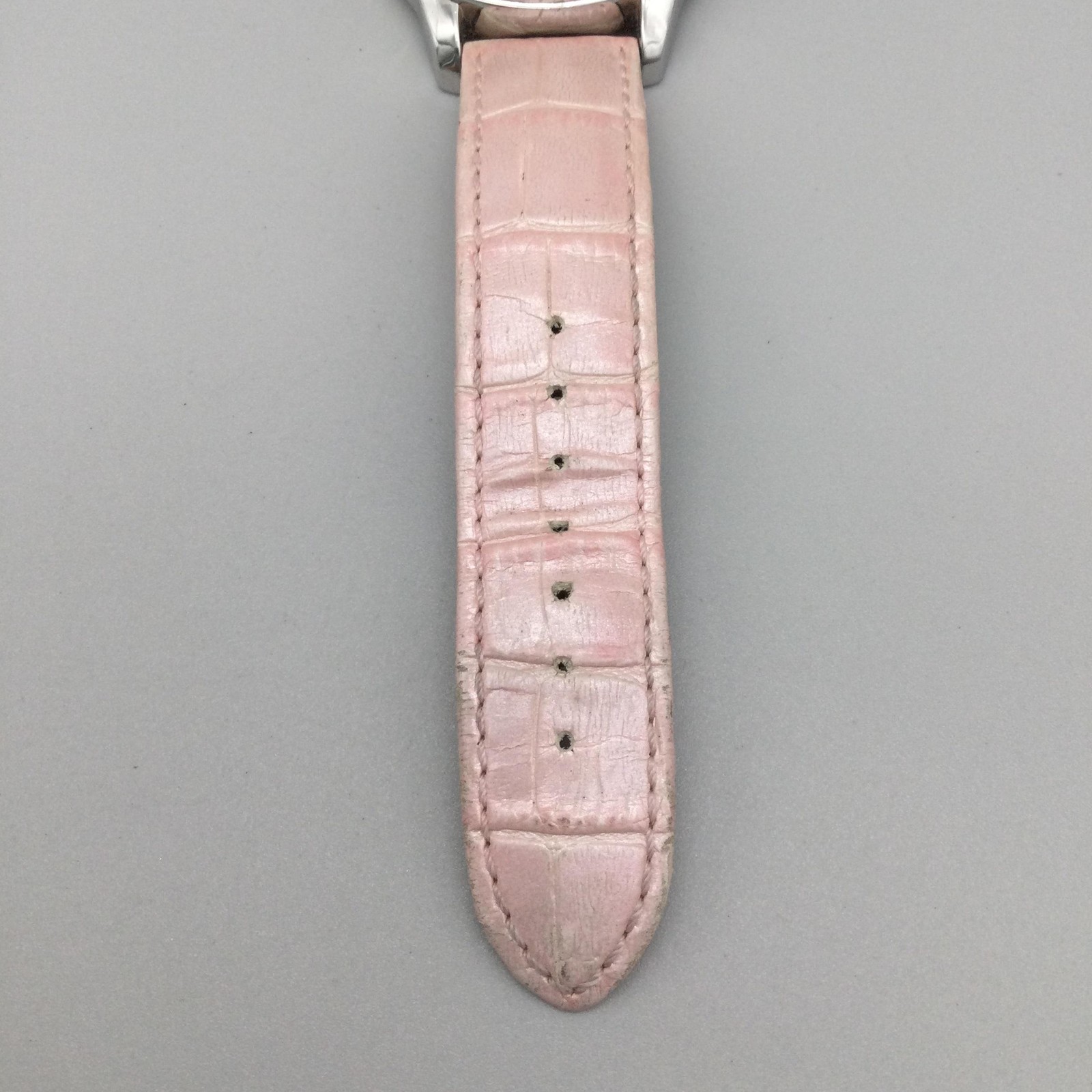 Guess Womens Watch 42mm Breast Cancer Awareness Leather Day Date New Battery