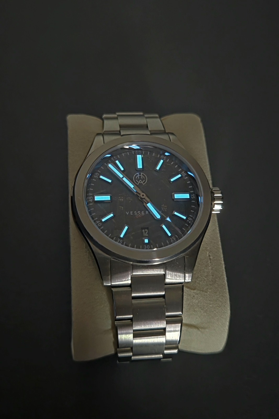 Henry Archer Vesterhav Polaris 40mm Automatic, 20 ATM, Meteorite Gray Dial, Date