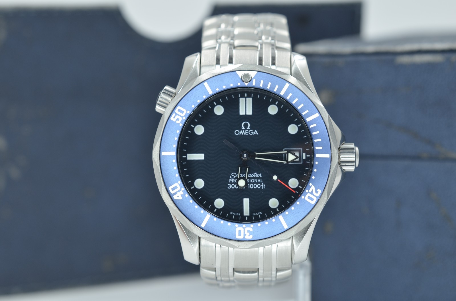 Seamaster Professional 300m 196.1522 Blue wave dial 36mm (2000) with Box