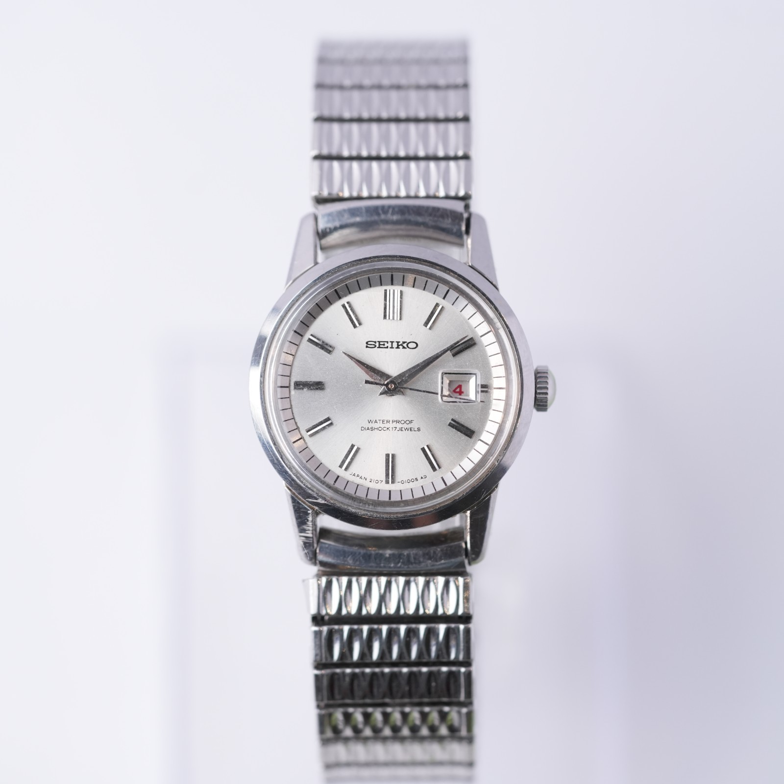 Seiko Ladies Diashock 2107-0050 Mechanical Waterproof 17J 26.4mm Watch 6.5″