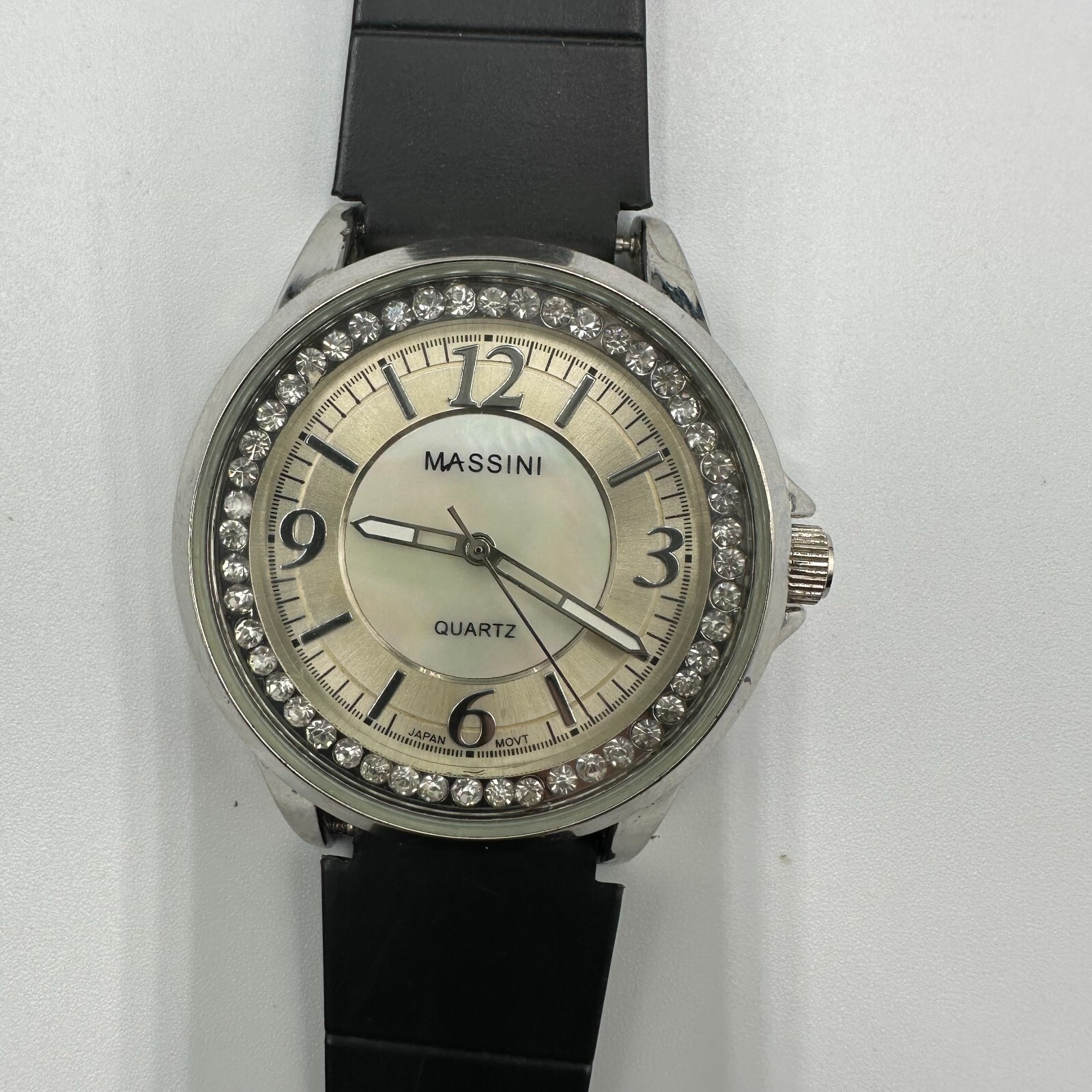 Massini Watch Women Silver Tone Round Case Black Silicone Band New Battery 9″