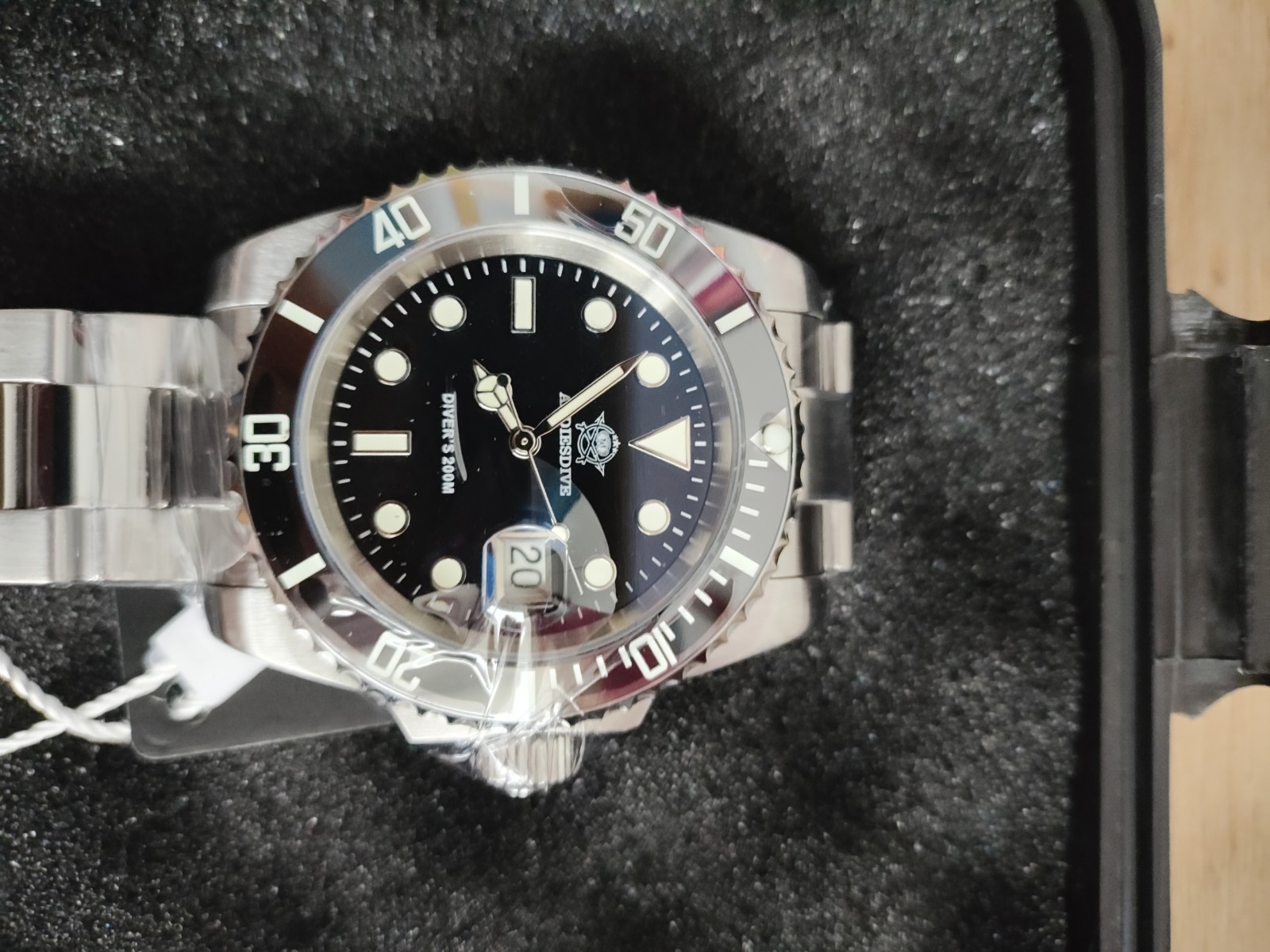 ADDIESDIVE Stainless Steel Watch Men’s Luxury Quartz Wristwatch