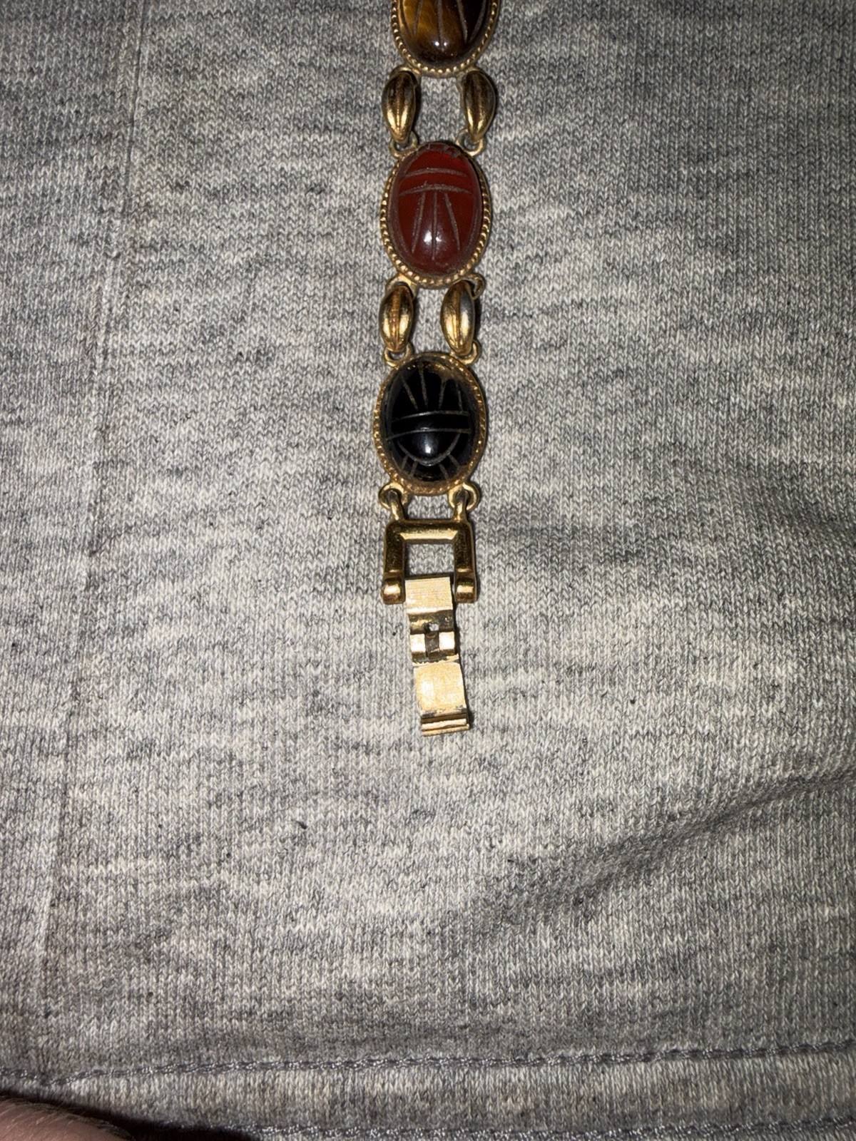 Vtg La Marque Ladies 16mm Watch Gold Tone Scarab Gemstone Band READ