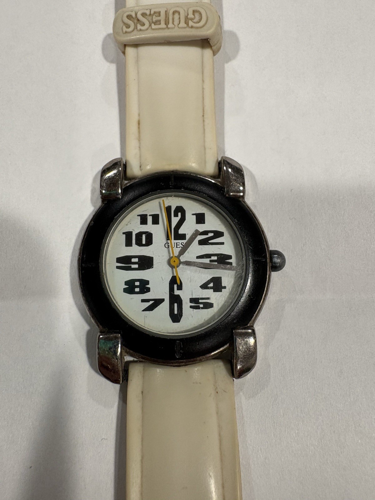 Vintage GUESS Watch White Plastic Rubber Band Needs Battery
