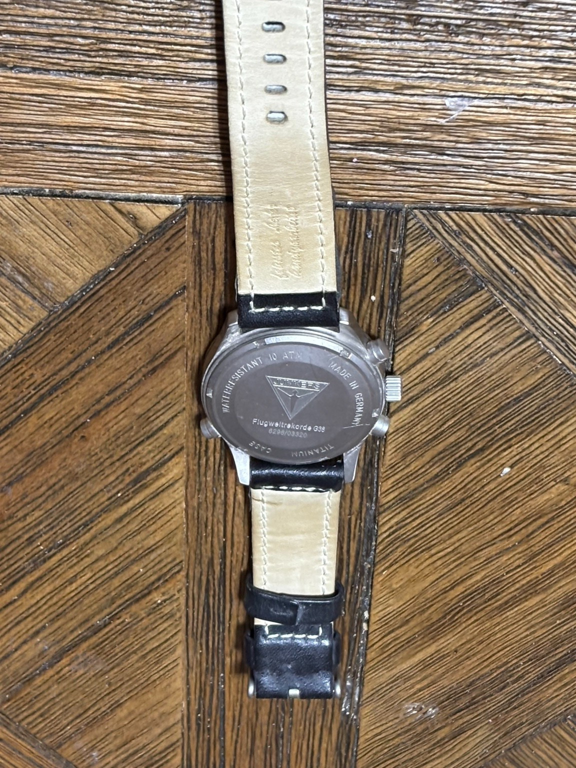 Junkers – World Flight Records G-38 – Chronograph – Quartz Model No. 6296-2