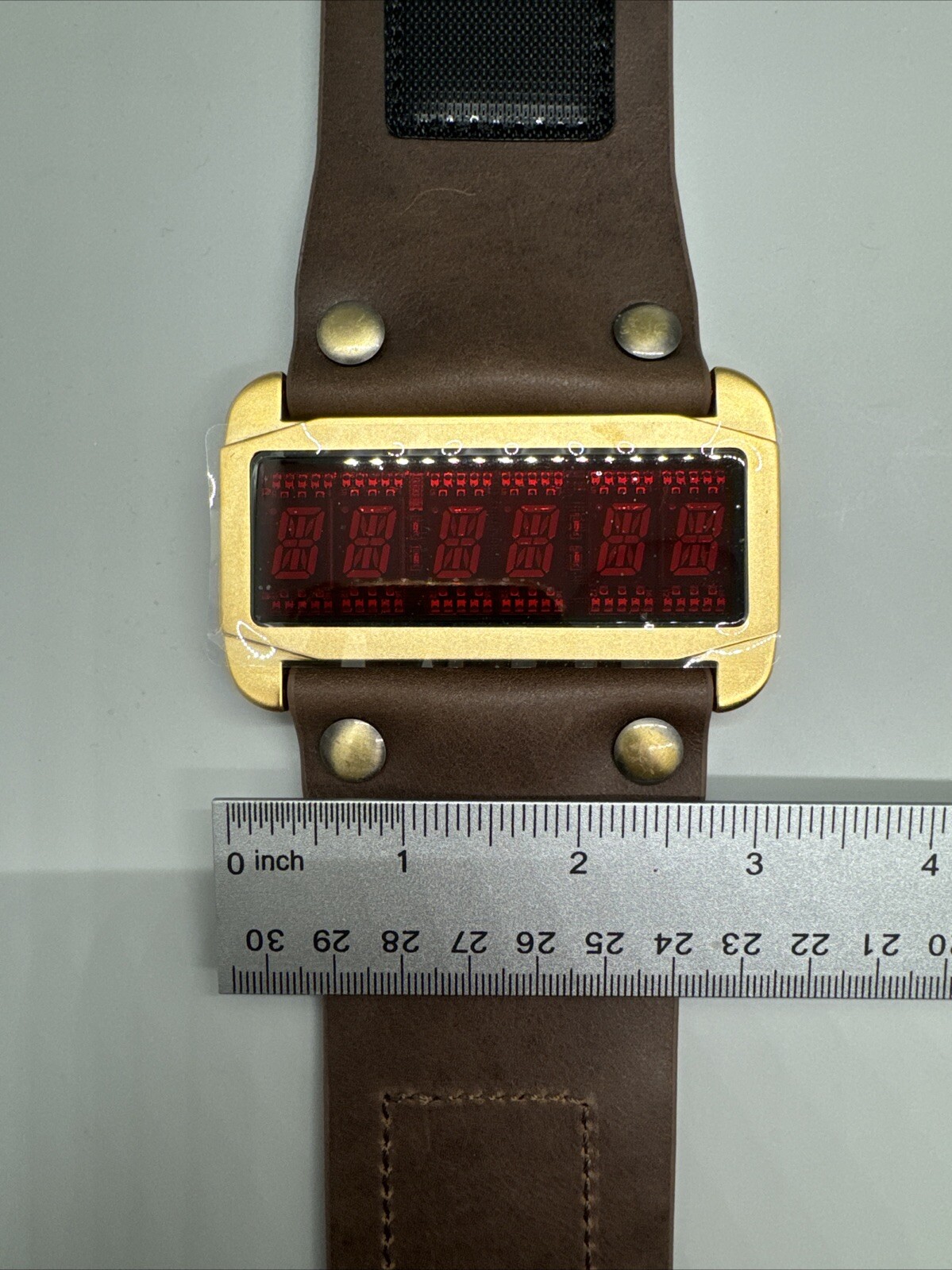Magic Tiger Escape from New York Digital Watch