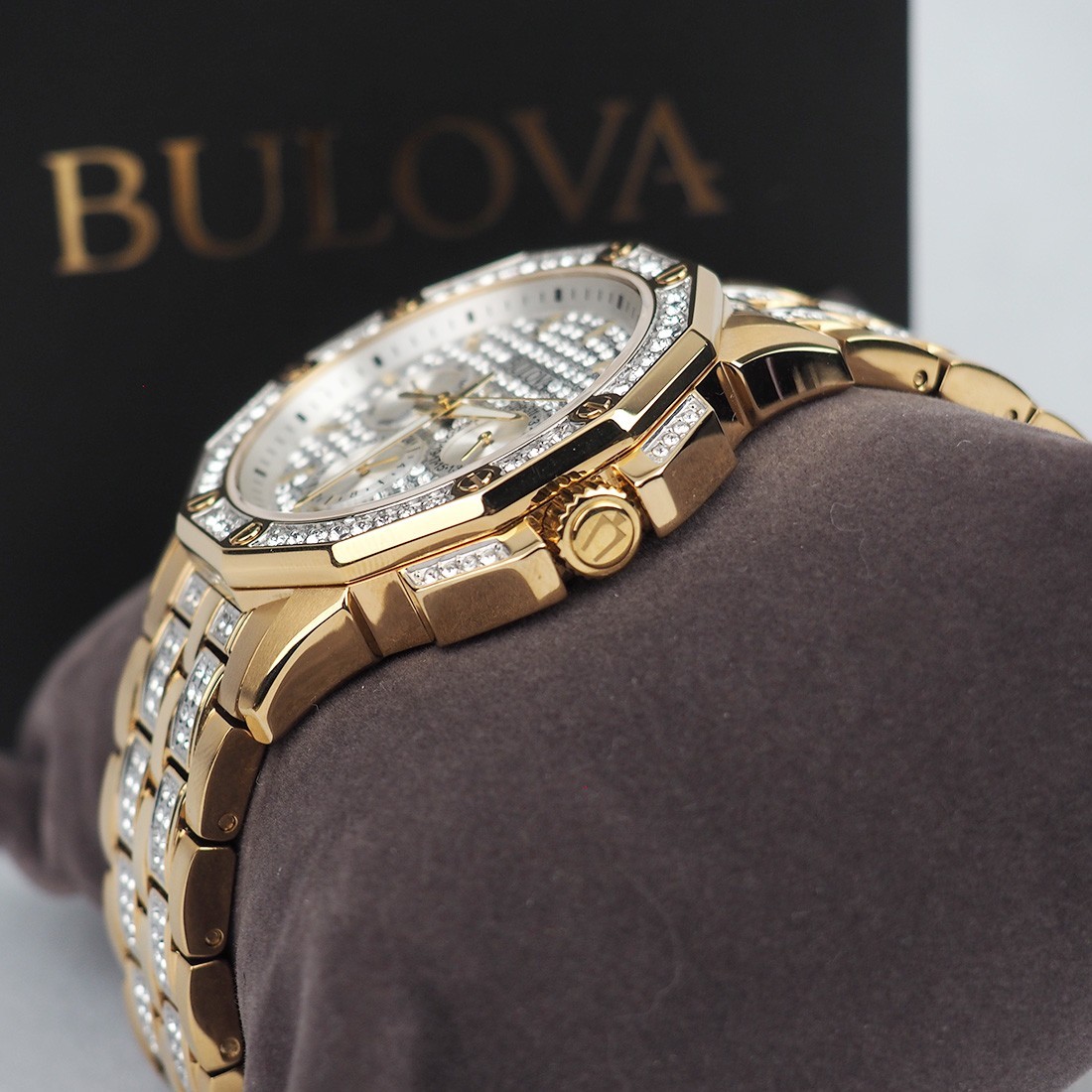 Bulova Octava Crystal 98C126 Two Tone Silver & Gold Men’s Quartz Watch 41.5 mm