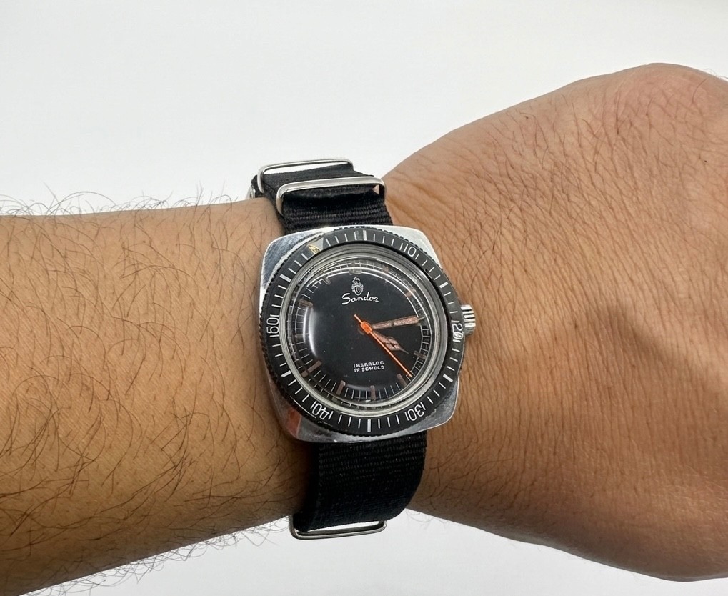 Rare Vintage Sandoz Diver Men’s Watch – Black Dial – Box – 17J Manual Wind Swiss