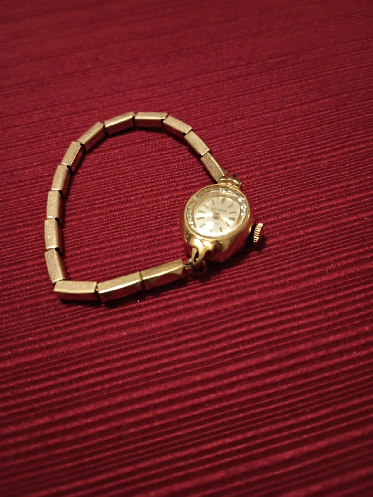 Vintage Waltham Incabloc Women’s Manual Wind Gold Tone Bracelet White Dial-RUNS