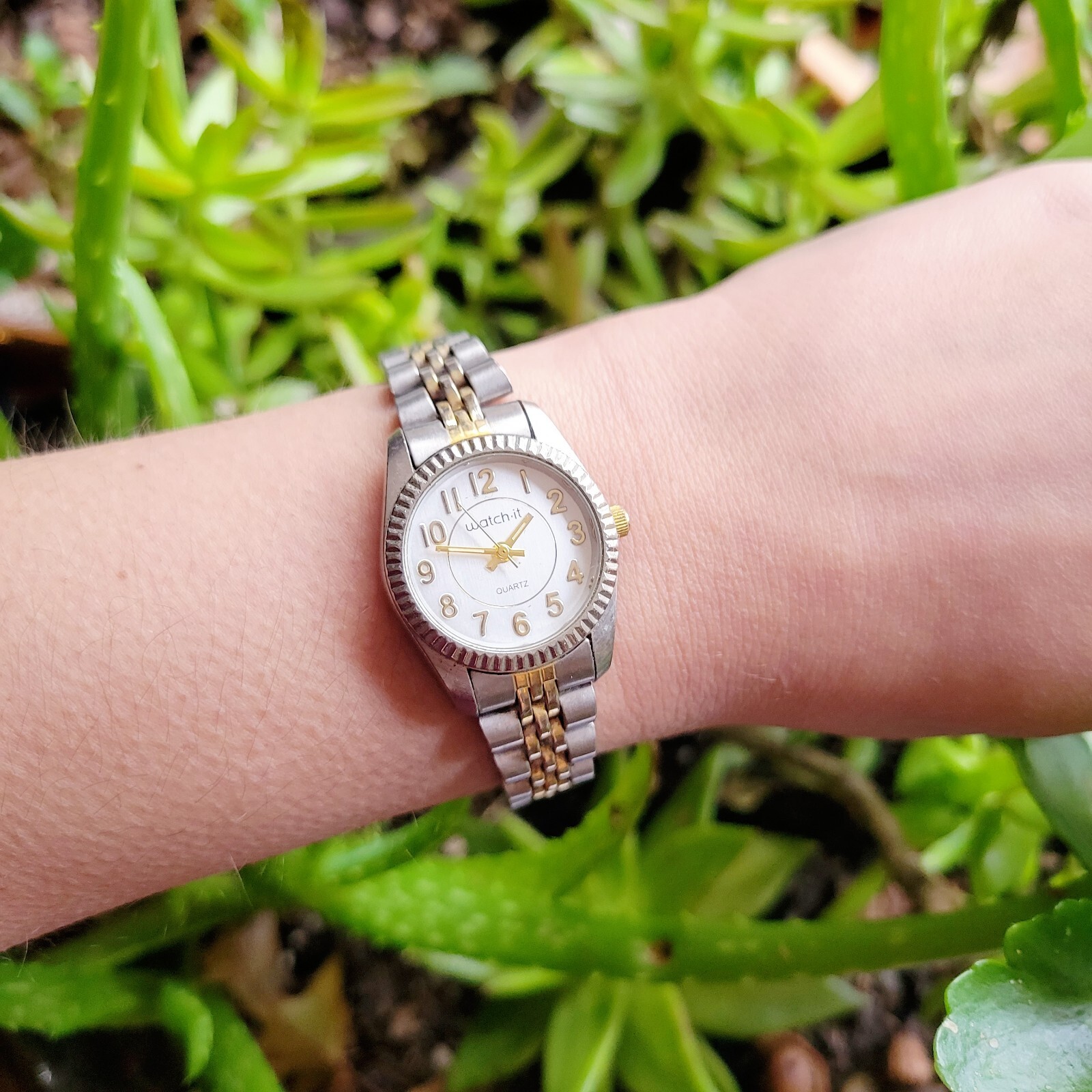 Classic Watchit Quartz Classic Gold & Silver Watch