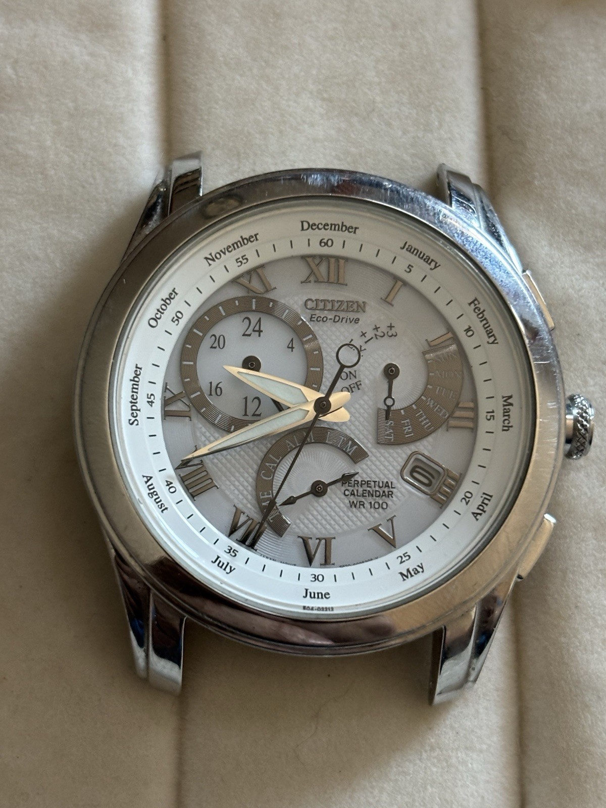 Citizen Eco-Drive Calibre 8700 Perpetual Calendar WR100 Roman Dial SS 42mm