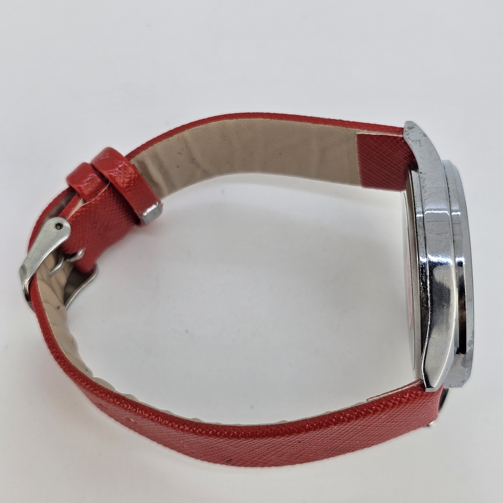 40MM Women’s Watch Red Dial Red Faux Leather Bands New Battery