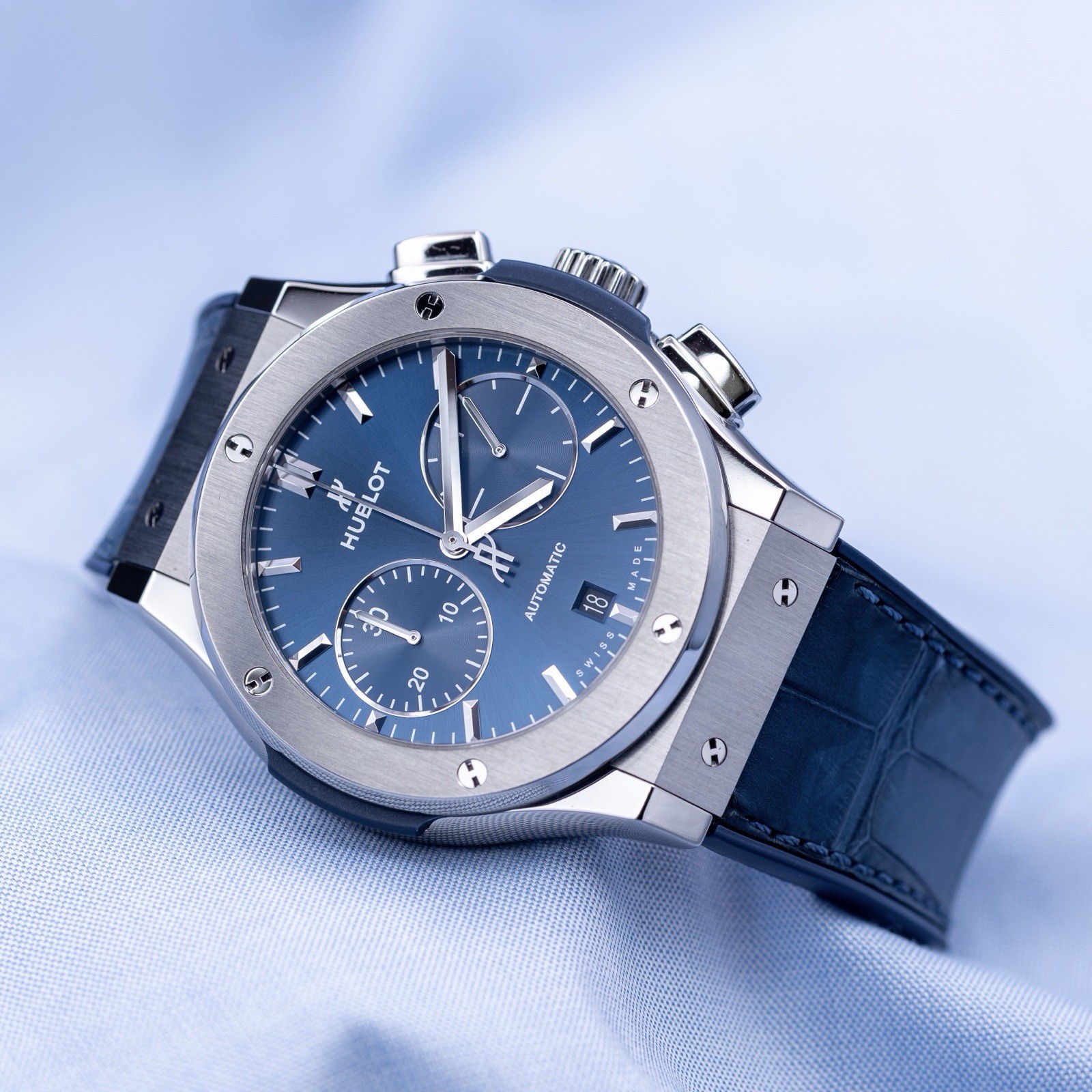 Hublot Classic Fusion Chronograph Blue Dial 521.NX.7170.LR Box+Papers & Receipt
