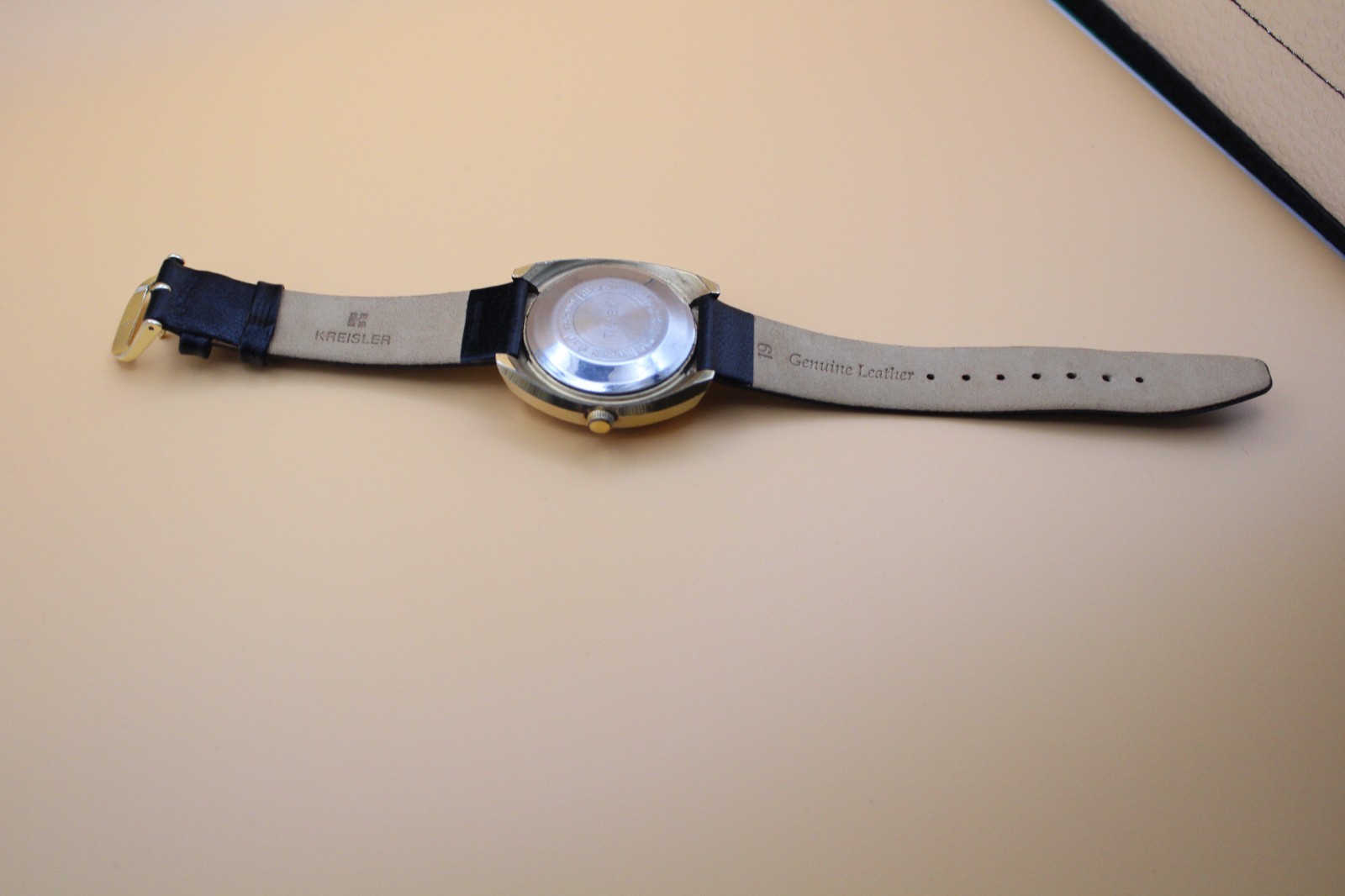 Vintage 1973 Timex Viscount Automatic Day-Date Silver Dial Runs Leather Strap