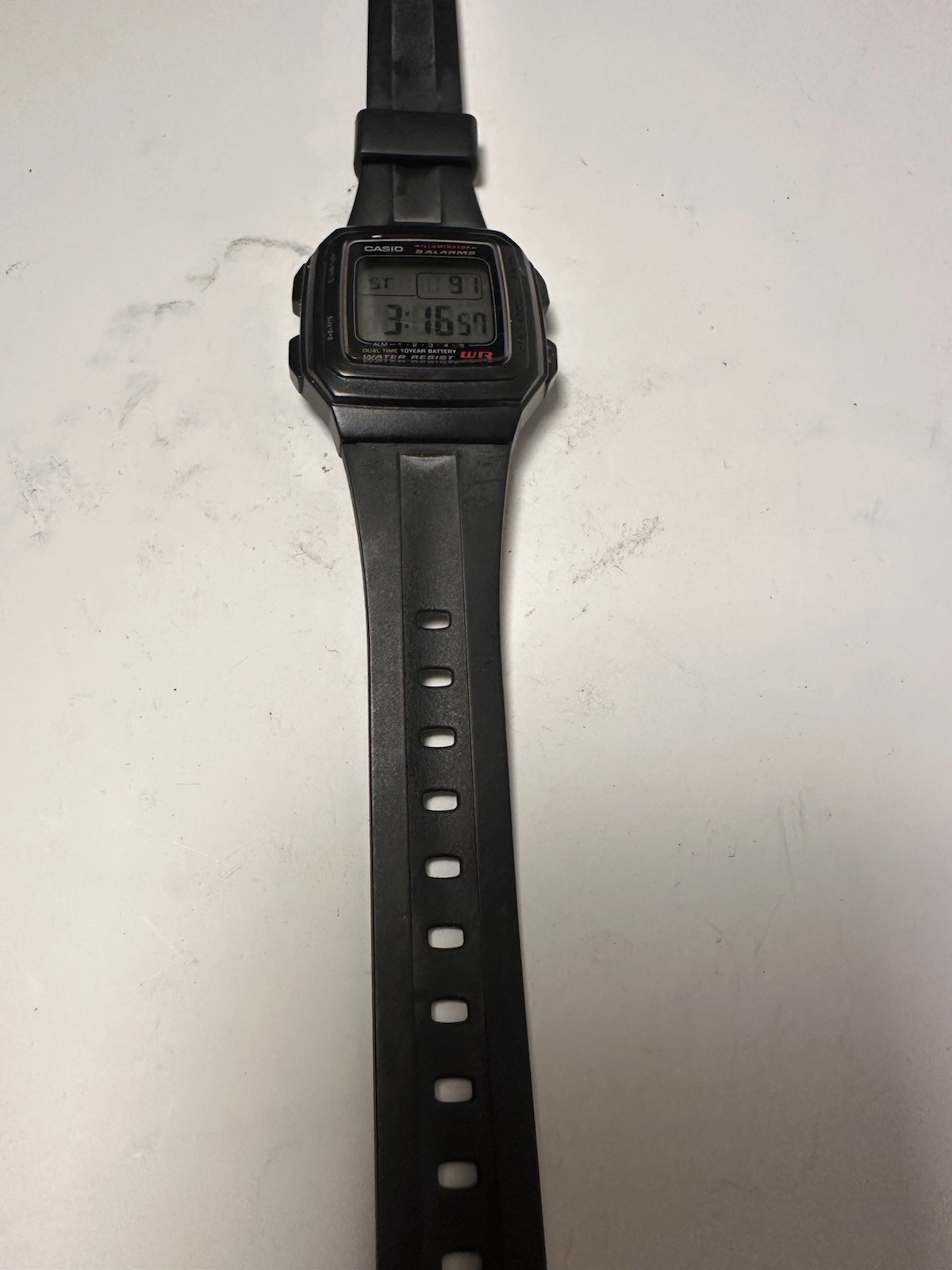 Vintage-Style Casio F-201WA-1A Digital Wristwatch – Tested & Working