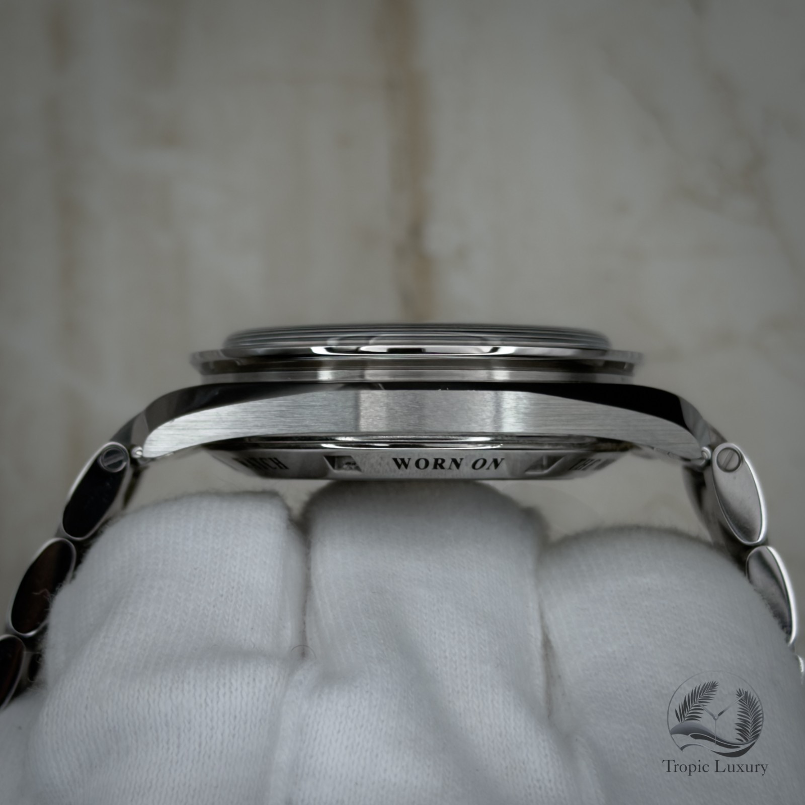 Omega Speedmaster Moonwatch Sapphire 42mm FULL BIG SET 311.30.42.30.01.006