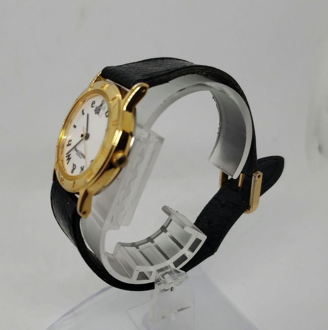 Citizen Black & White Analog Quartz Watch 011