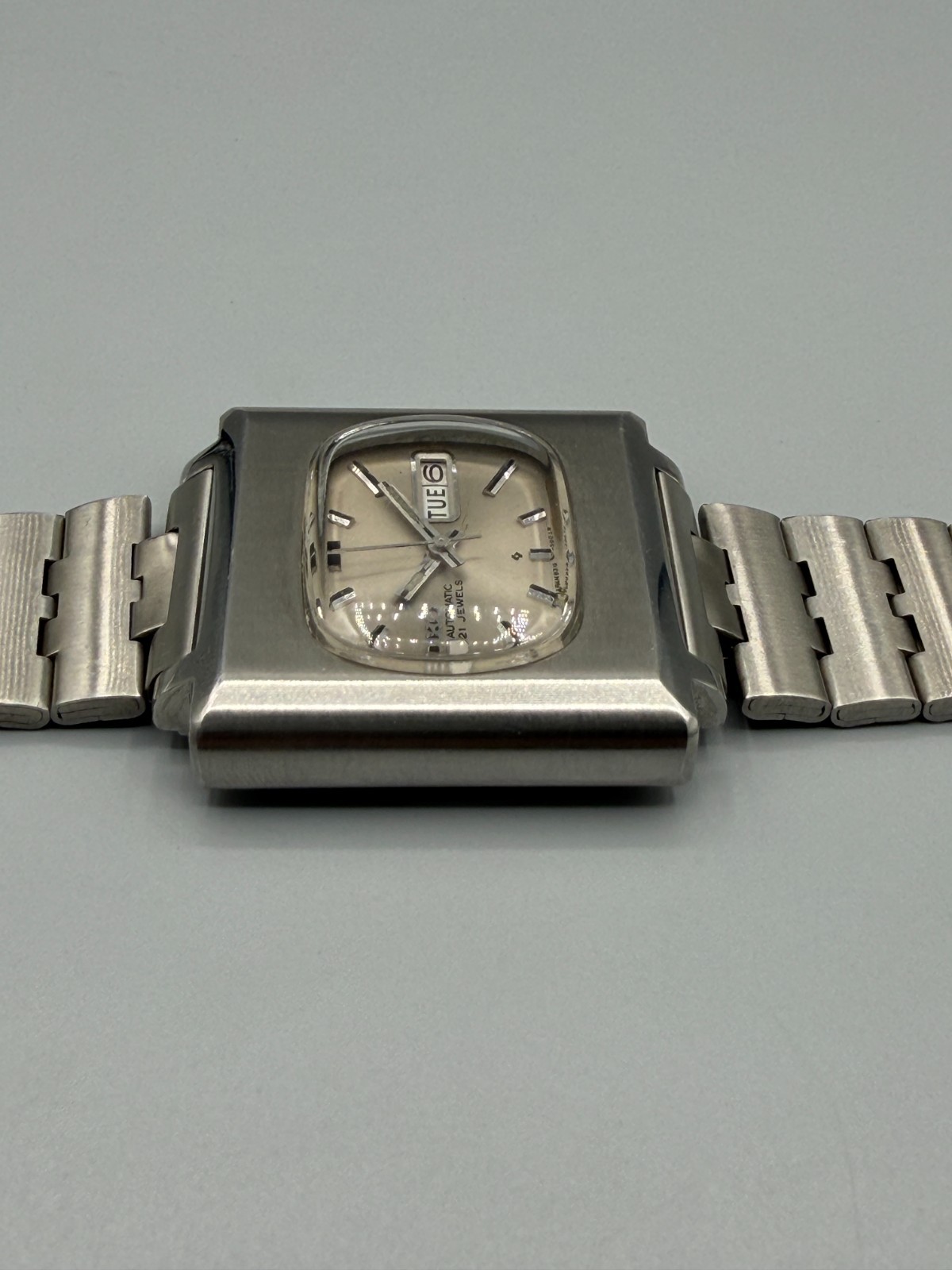 Vintage Seiko 5 Automatic 6319 Japan 21 Jewels Cream Dial Day Date 1970s