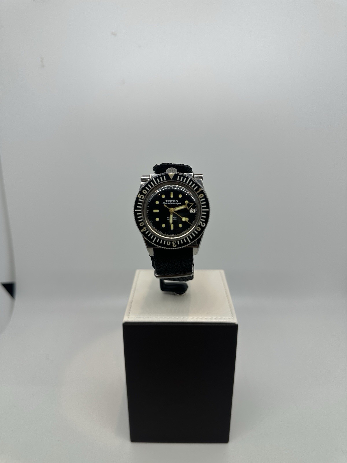 Triton Spirotechnique Automatic Diver 20 ATM Black Dial Box Papers