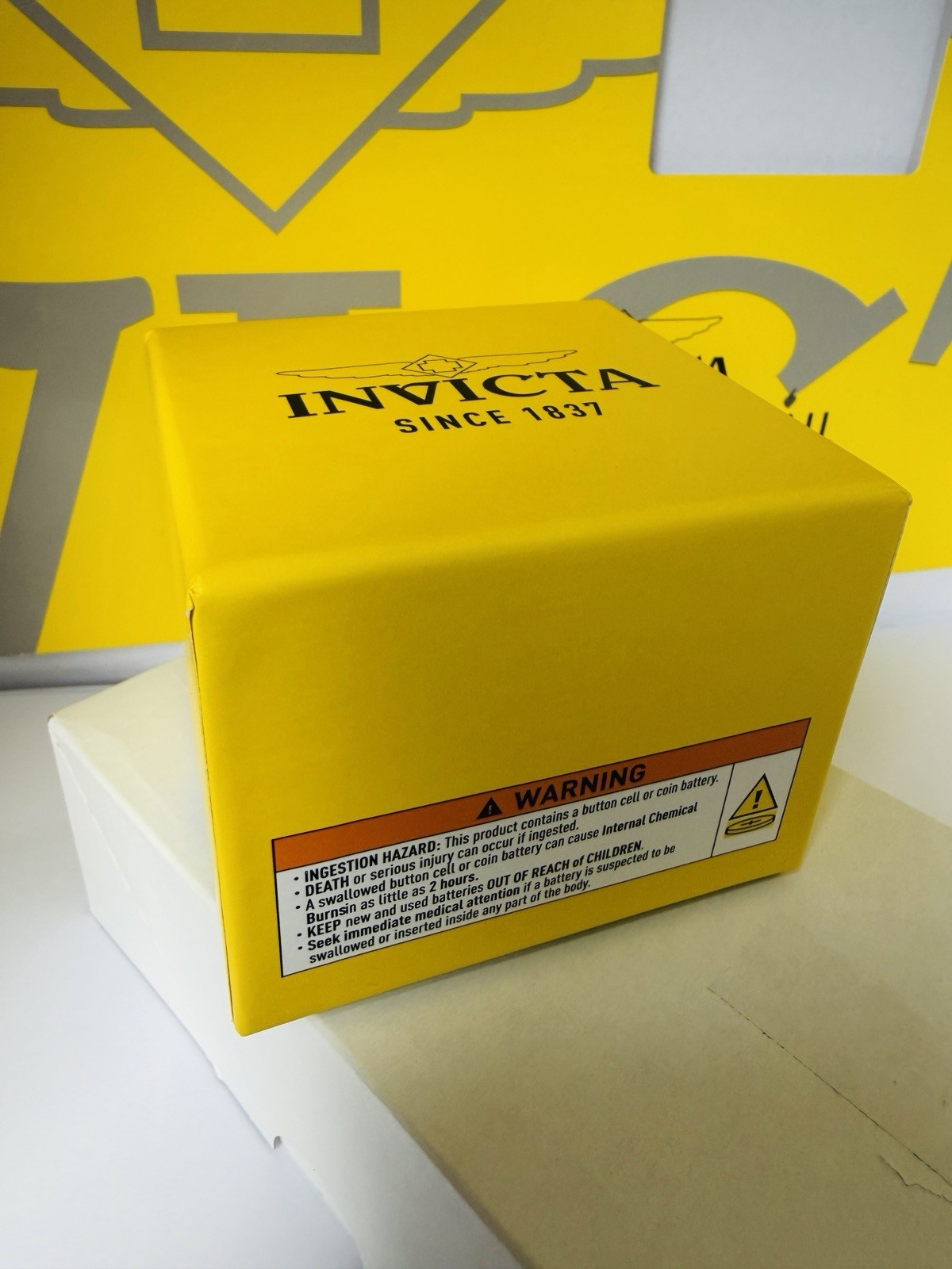 Invicta Racing Vaulthan Men’s 44mm Blue, White, Yellow & Red. Skeleton Dial COOL