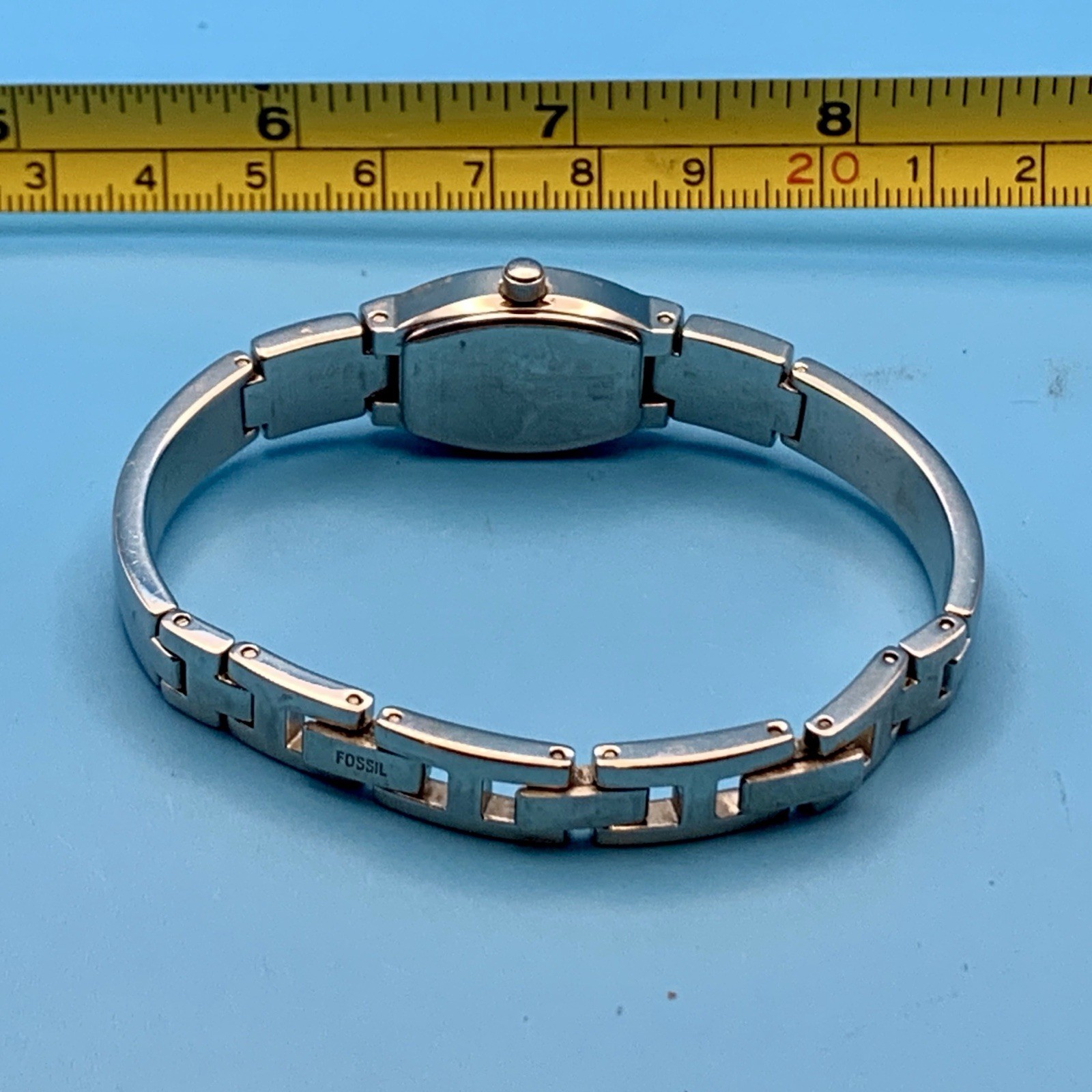 FOSSIL F2 ES-1284 Women’s Vintage Wristwatch Crystals St Steel Works New Battery