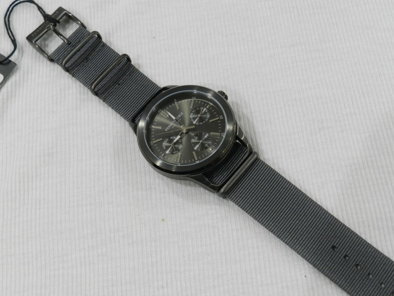 Kenneth Cole New York Dress Sport Stainless Steel Nylon Strap 10027885 no box