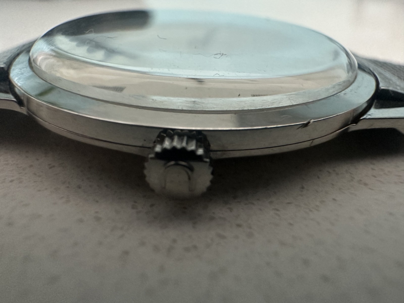 Universal Genève Ultra-Thin Ref. 842101 Manual Wind Linen Dial – Original Band
