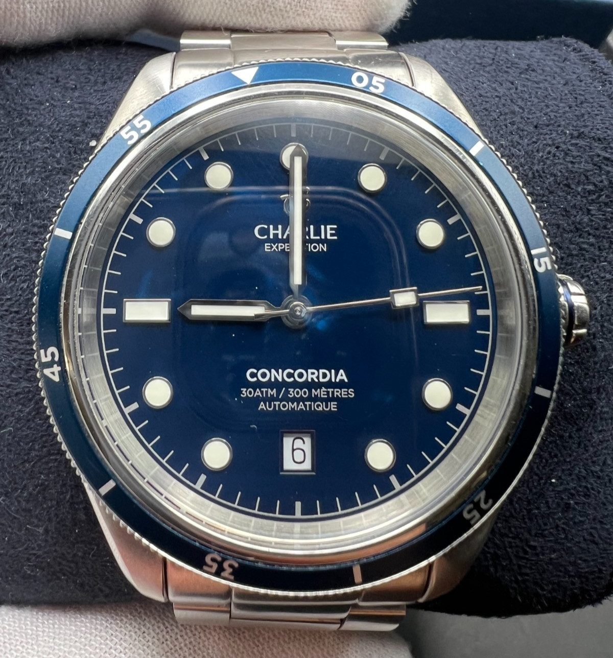Charlie Concordia Expedition Dive watch Automatic Antarctic Blue 40mm