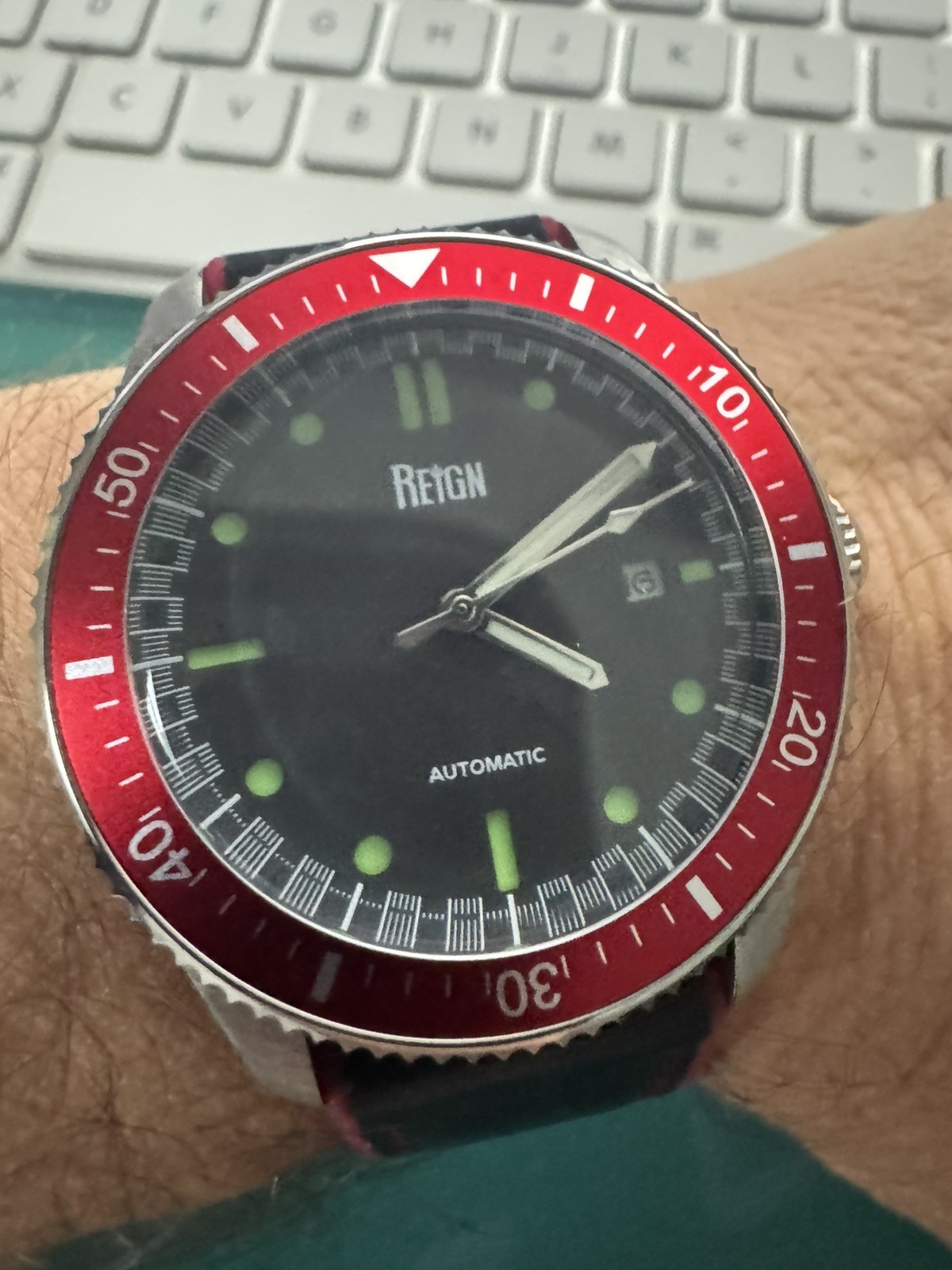 Reign Elijah Automatic Rubber Inlaid Leather-Band Watch W/Date – Black/Red