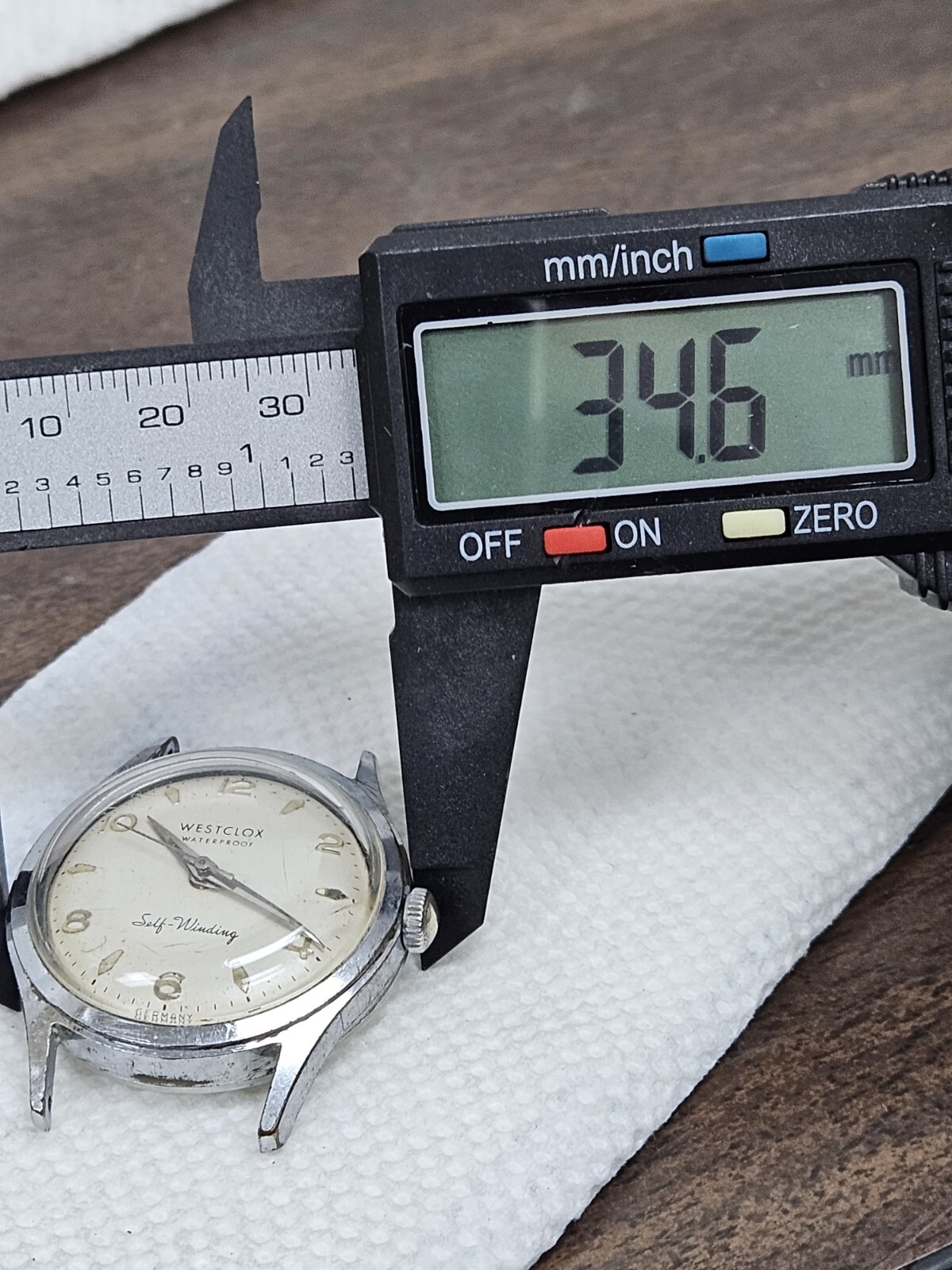 VINTAGE CLASSIC SELF WINDING WESTCLOX MADE IN GERMANY AUTOMATIC RUNNING.