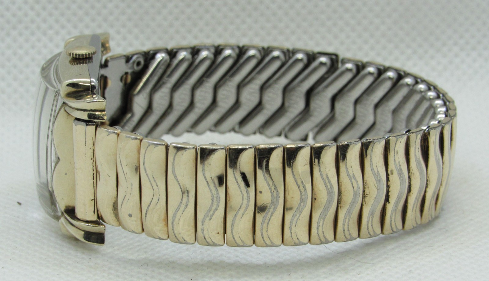 1950s Men’s Wittnauer 76 Revue Manual Wind Watch – Runs Great!
