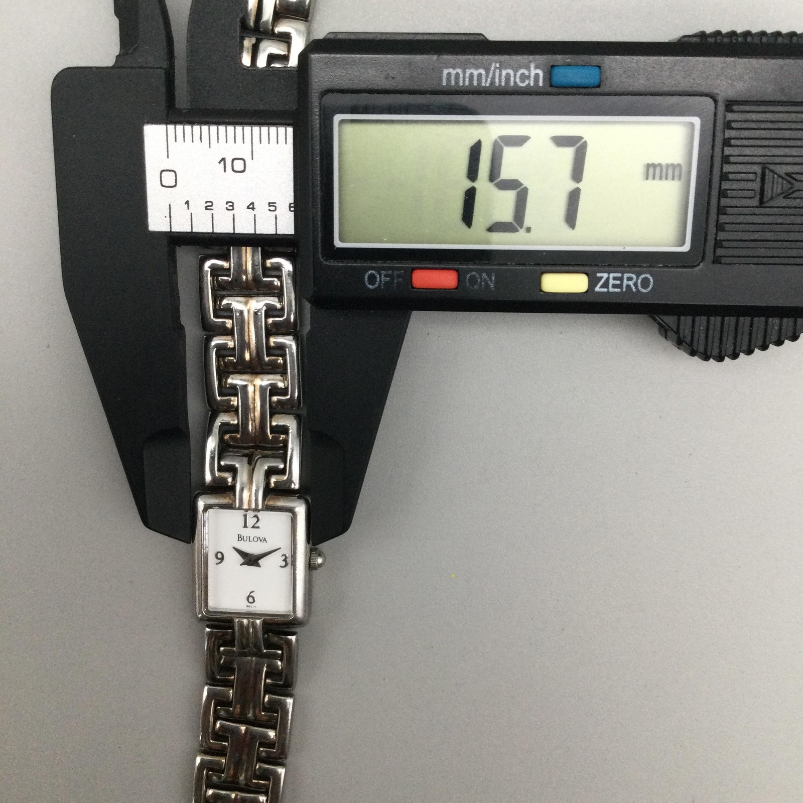 Bulova Womens Watch 16mm Silver Tone 96L11 Rectangle New Battery 6.75″