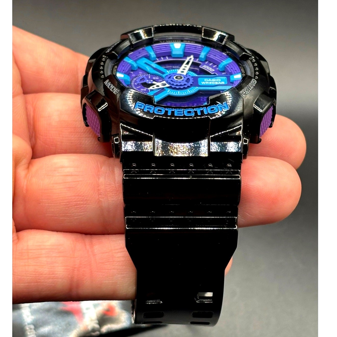 Casio G-Shock GA-110HC-1A Hyper Color Blue Purple Men’s Watch NIBWT