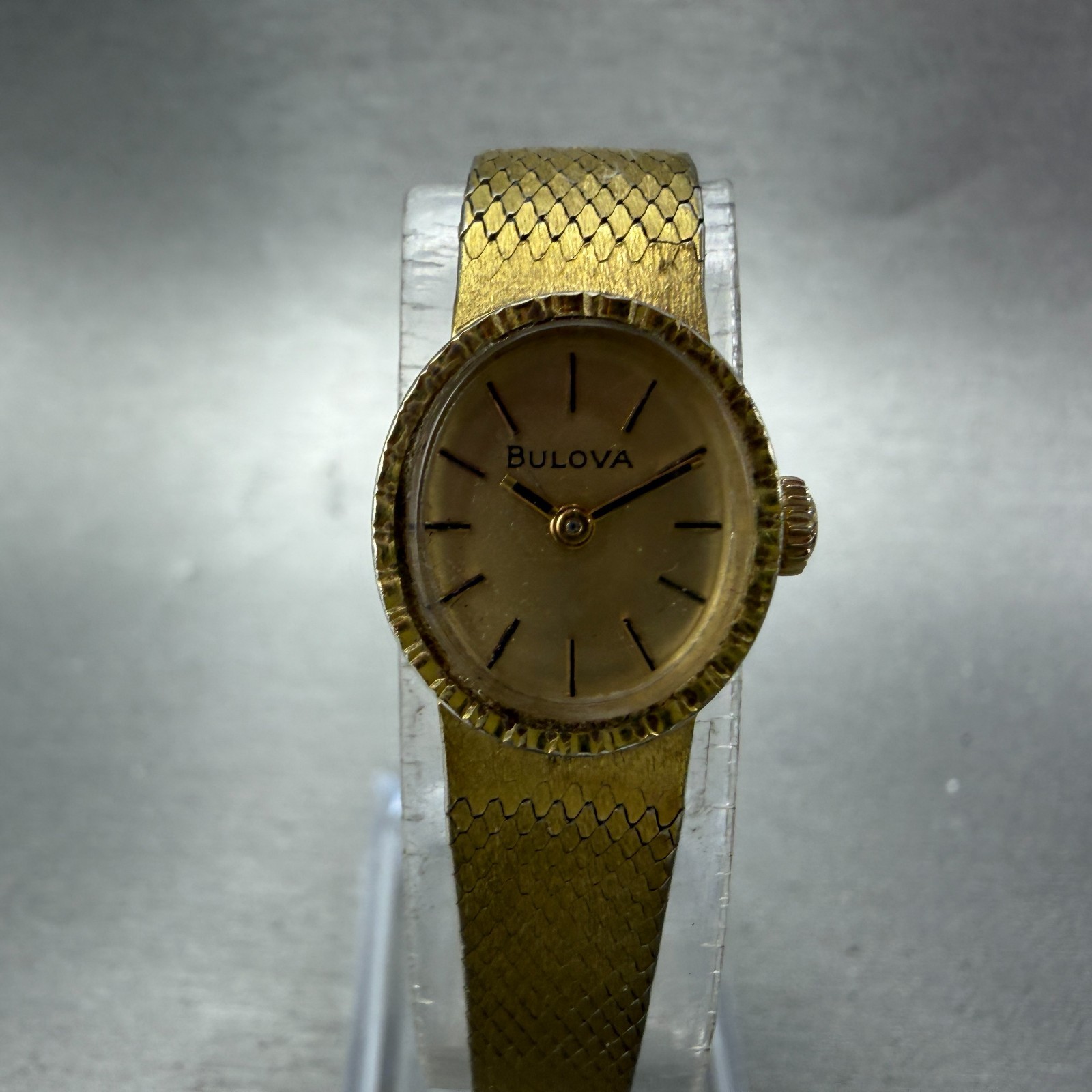 Bulova Watch Women 16mm Gold Dial Gold Tone Oval Mesh band Manual Wind Runs VTG