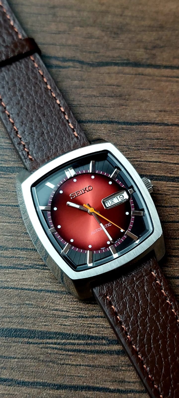 Seiko Recraft SNKP25 Automatic Men’s Watch – 7s26 – RED Sunbrust Dial