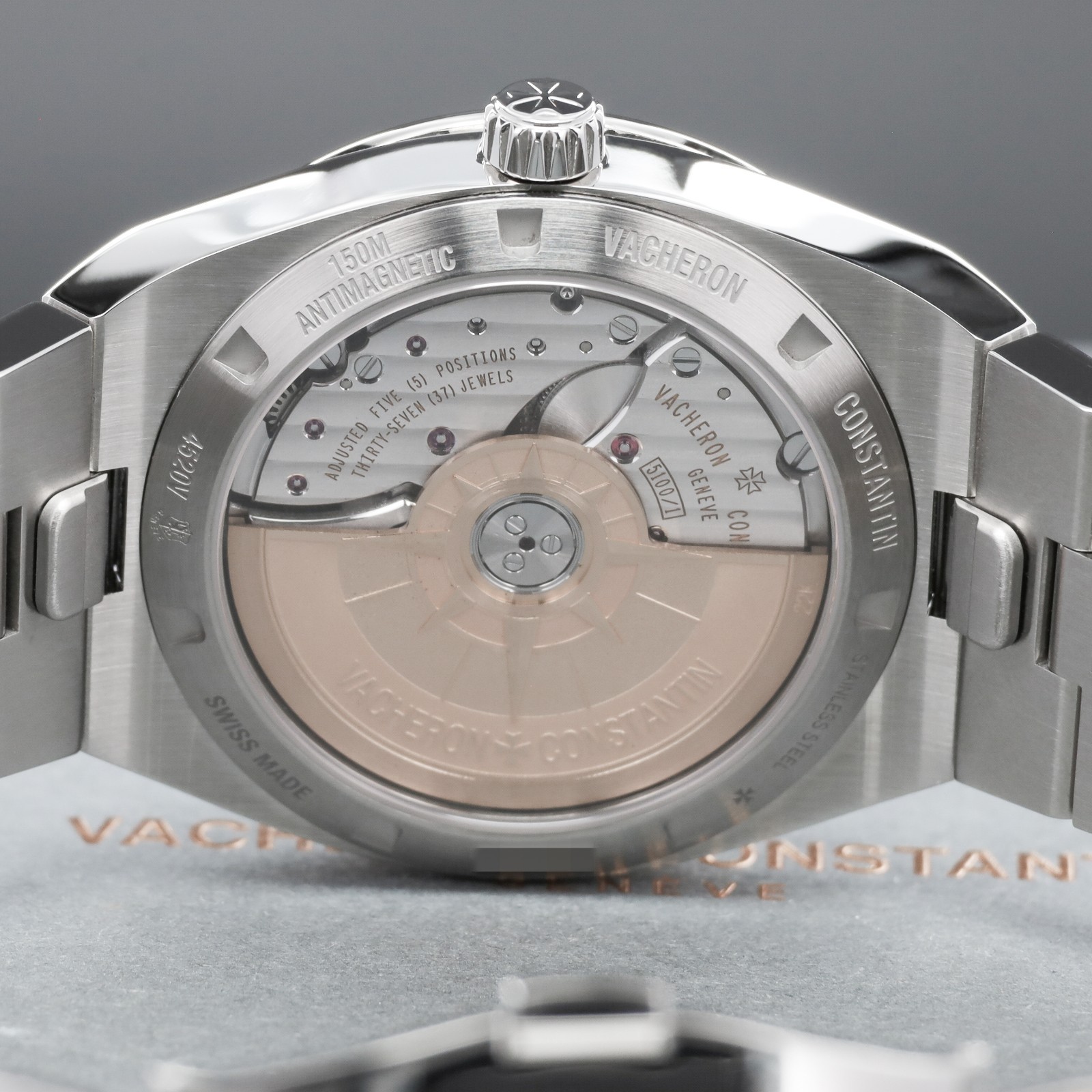 Vacheron Overseas 41mm 2025 Complete Steel Black Dial 4520V/210A-B483