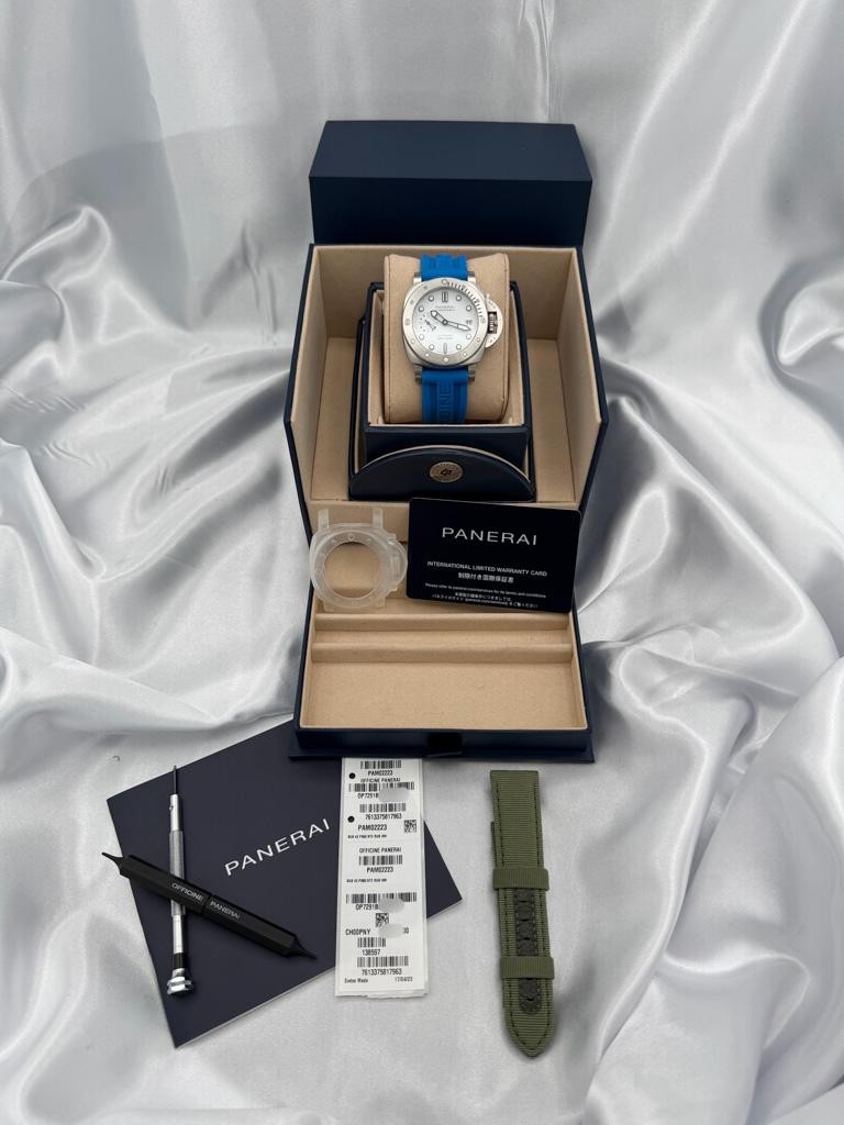Panerai Luminor Submersible 1950 Bianco PAM02223 42mm 3 Days Steel Box & Papers