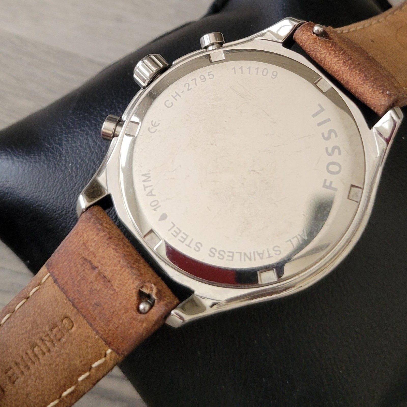 Fossil Flight Chronograph Watch White Dial Brown Leather Band Mens / Unisex EUC