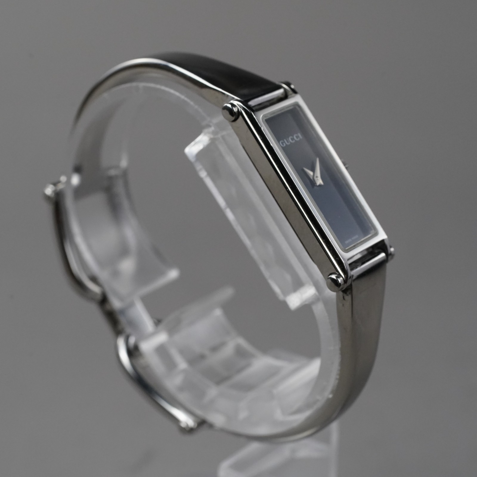 GUCCI Women’s Watch 1500L Silver 12mm Vintage New Battery
