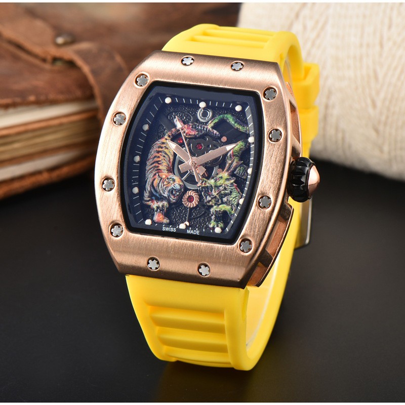 New Sports Men’s Dragon Tiger Pattern Lassa Quartz Watch Skeleton Dial