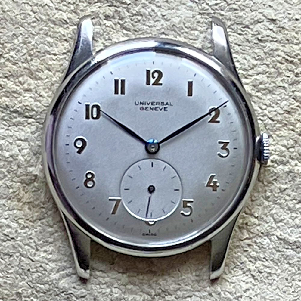 Vintage Universal Geneve 1940’s military style watch cal: 264, stainless case.